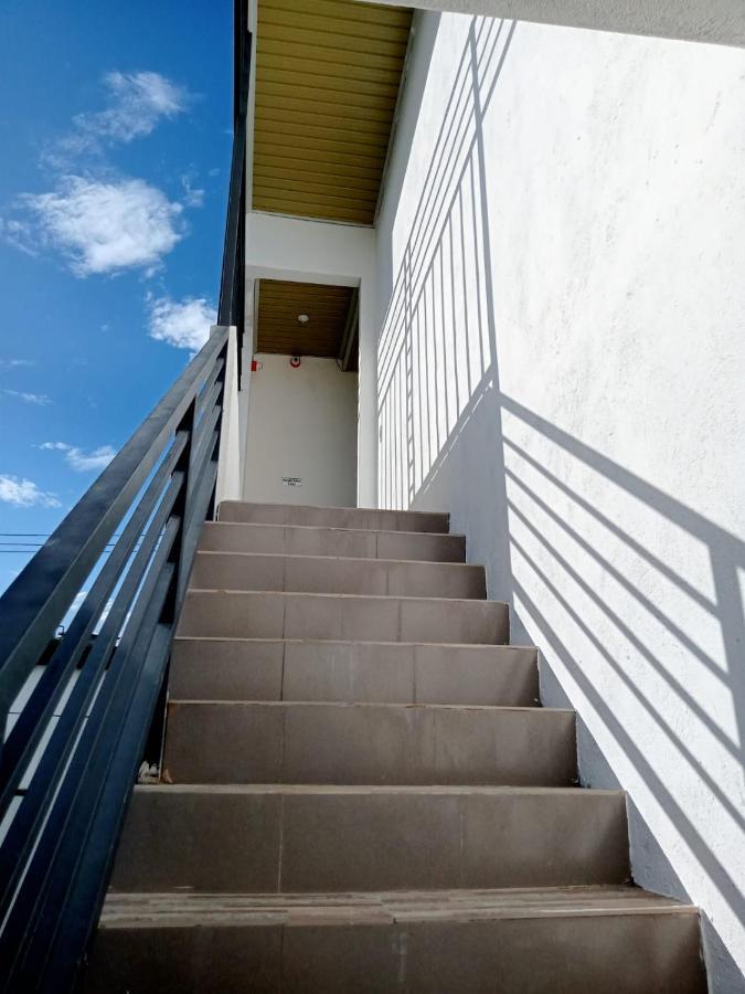 __Aplaridel Inn Suites__ Ángeles Exterior foto