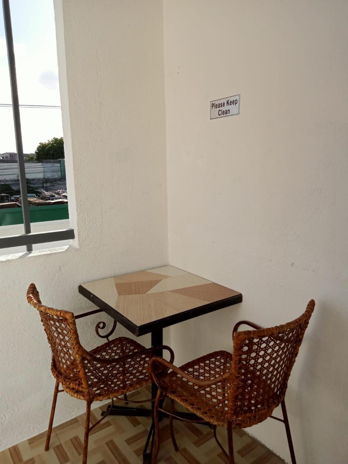 __Aplaridel Inn Suites__ Ángeles Exterior foto